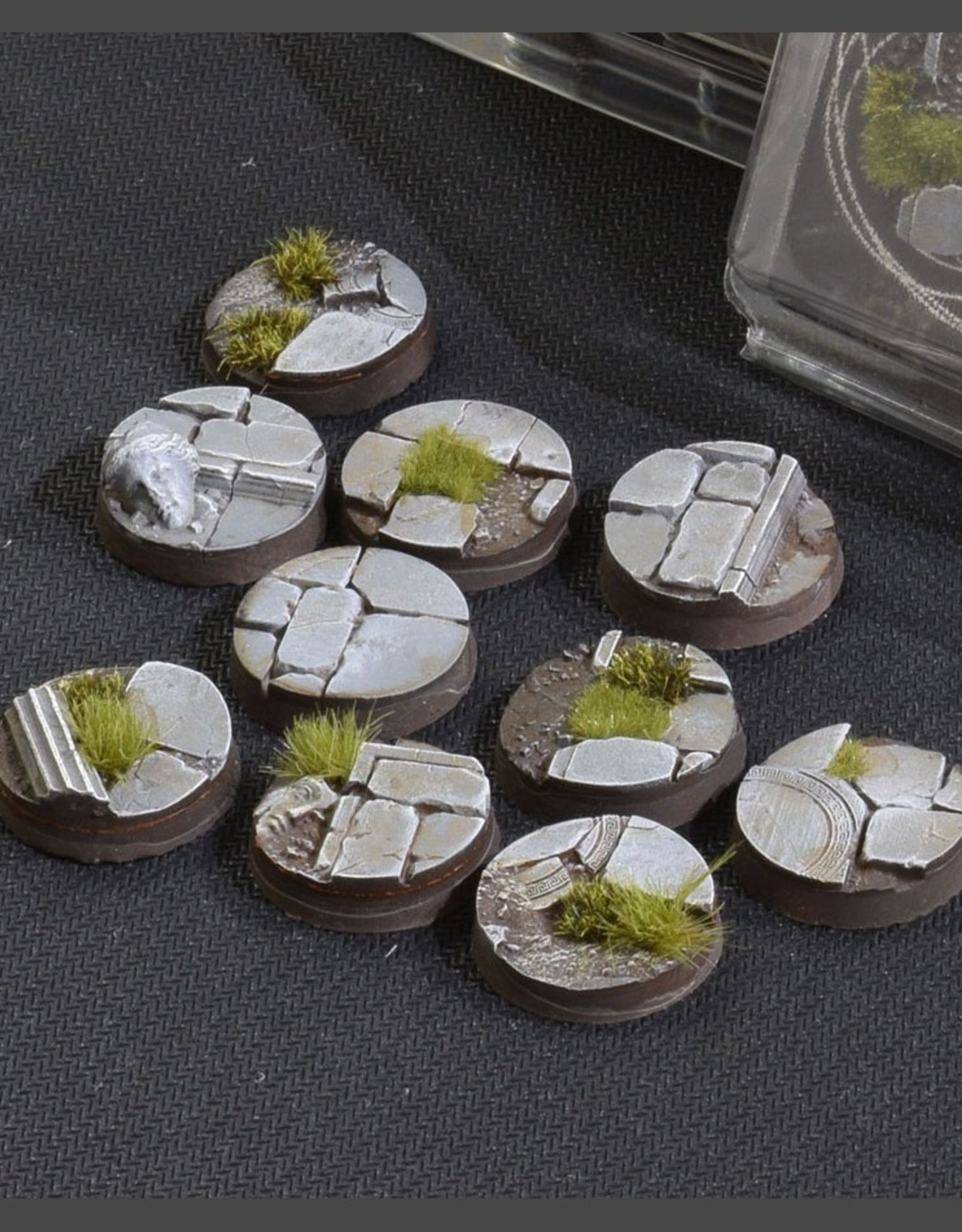 Gamers Grass Temple Bases Pre-Painted (10x 25mm Round )