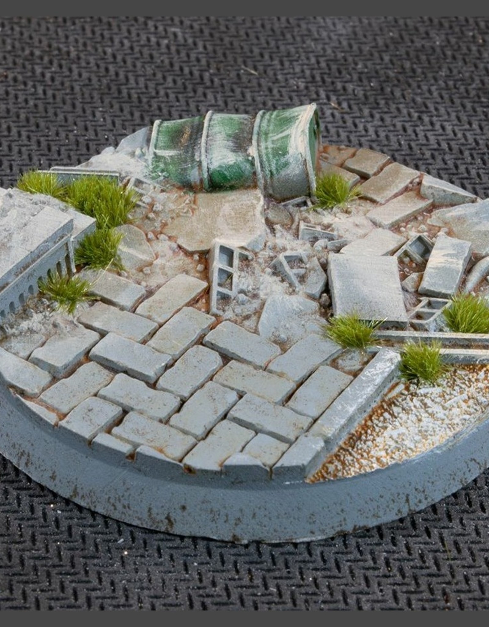 Gamers Grass Urban Warfare Bases Pre-Painted (3x 50mm Round)