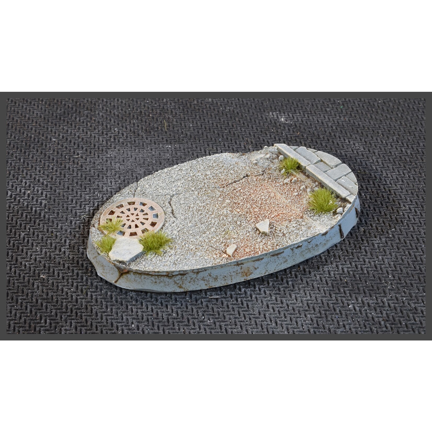 Gamers Grass Urban Warfare Bases Pre-Painted (4x 60mm Oval)