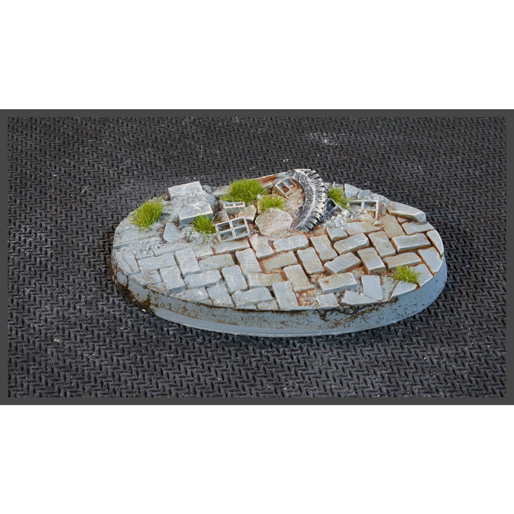 Gamers Grass Urban Warfare Bases Pre-Painted (4x 60mm Oval)