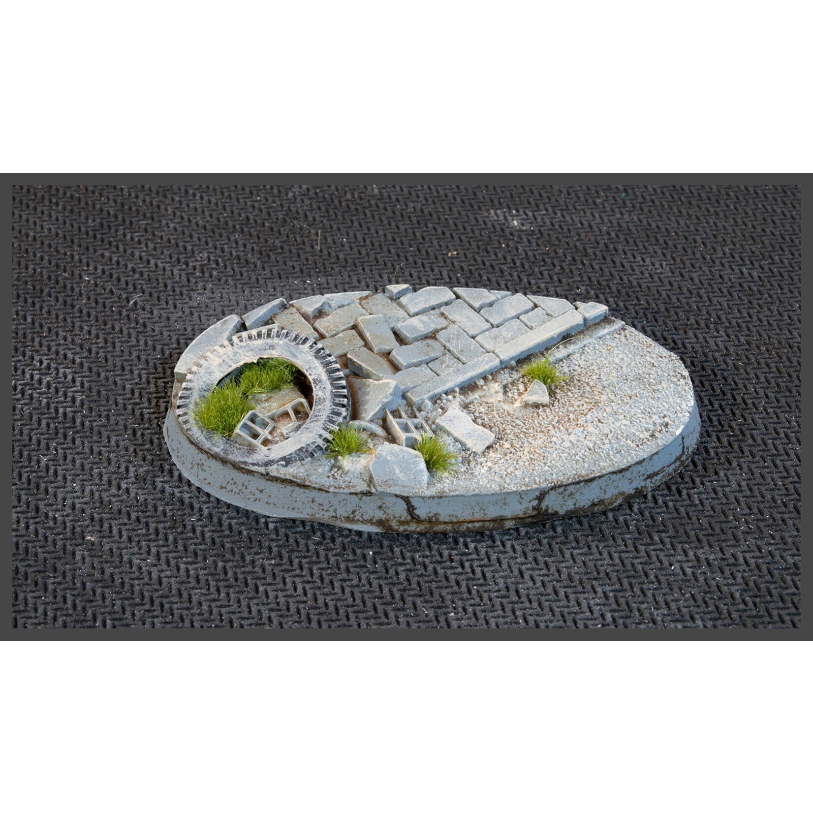 Gamers Grass Urban Warfare Bases Pre-Painted (4x 60mm Oval)