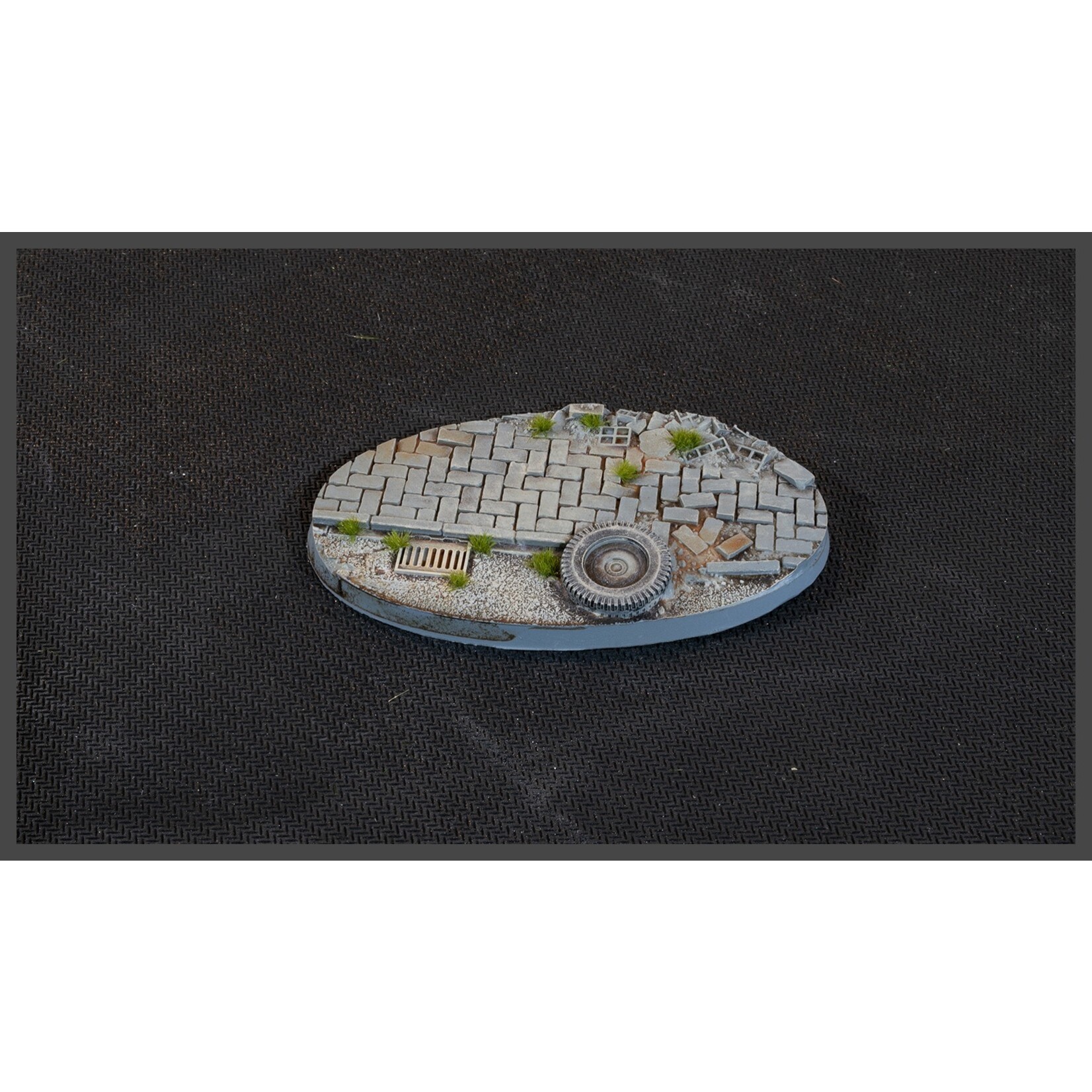 Gamers Grass Urban Warfare Bases Pre-Painted (2x 90mm Oval)