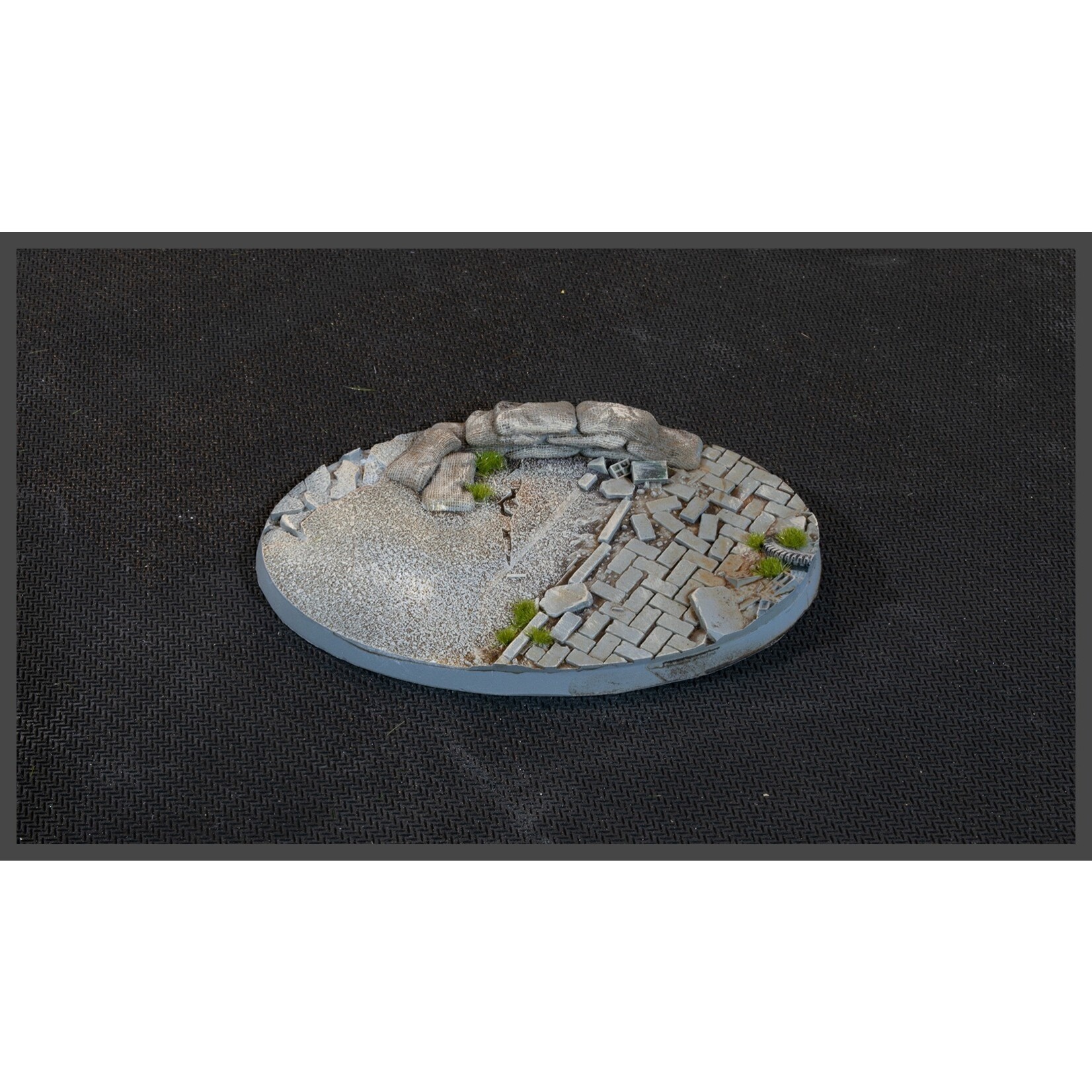 Gamers Grass Urban Warfare Bases Pre-Painted (1x 105mm Oval)