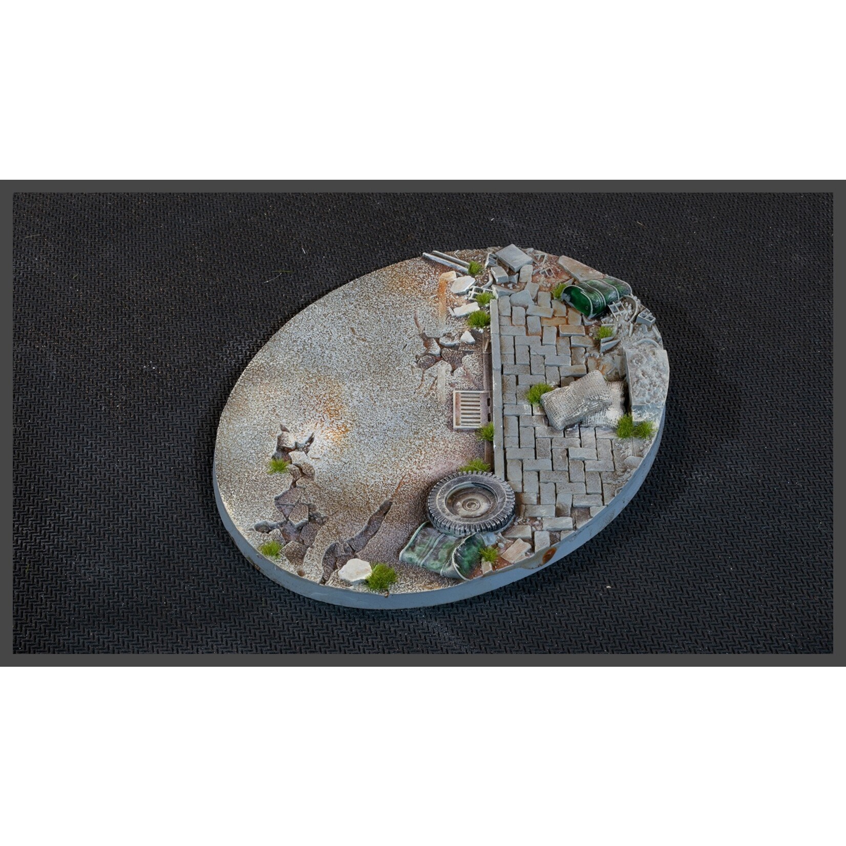 Gamers Grass Urban Warfare Bases Pre-Painted (1x 120mm Oval)