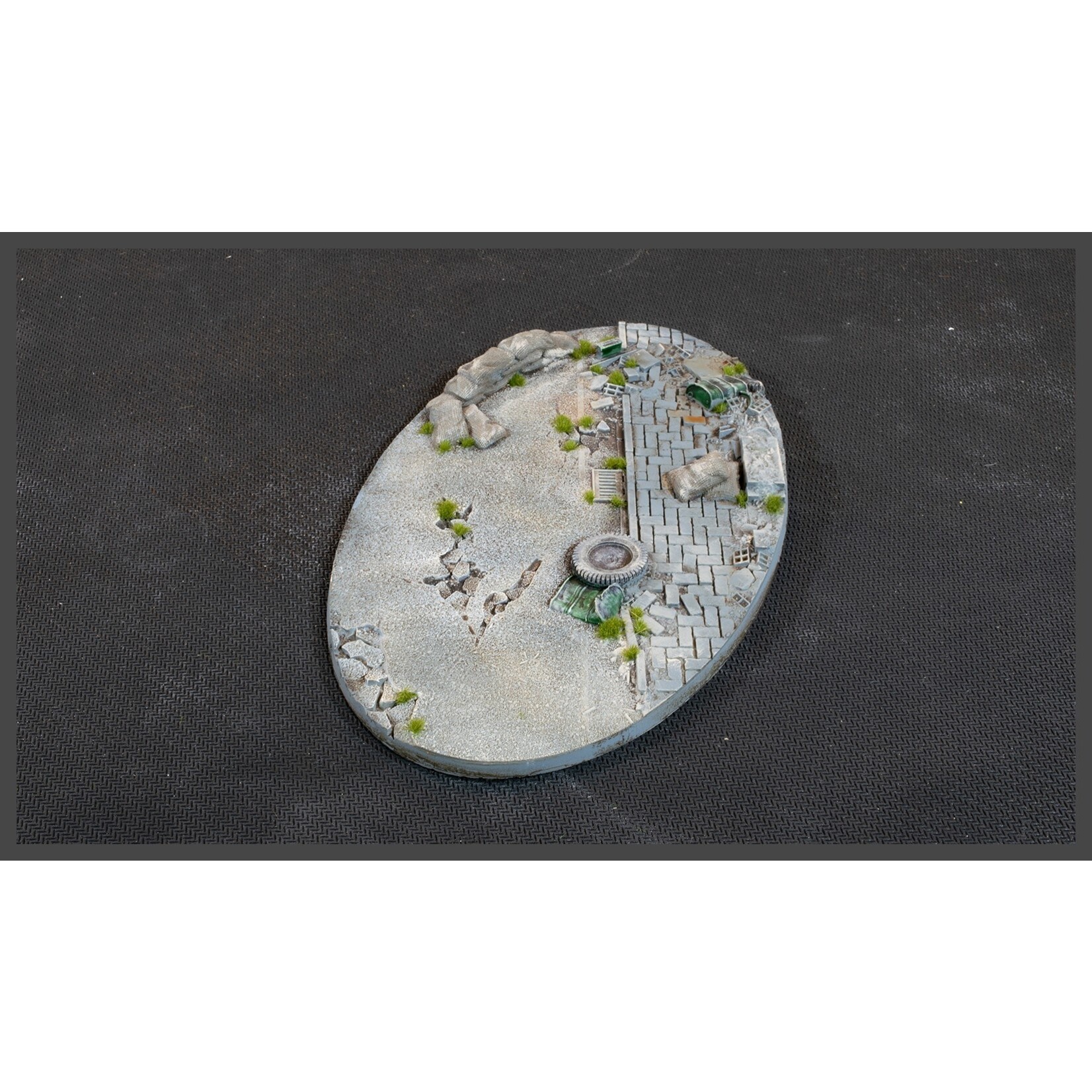 Gamers Grass Urban Warfare Bases Pre-Painted (1x 170mm Oval)