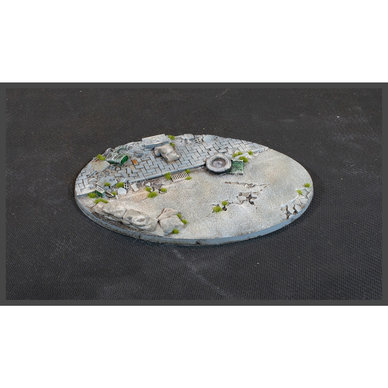 Gamers Grass Urban Warfare Bases Pre-Painted (1x 170mm Oval)