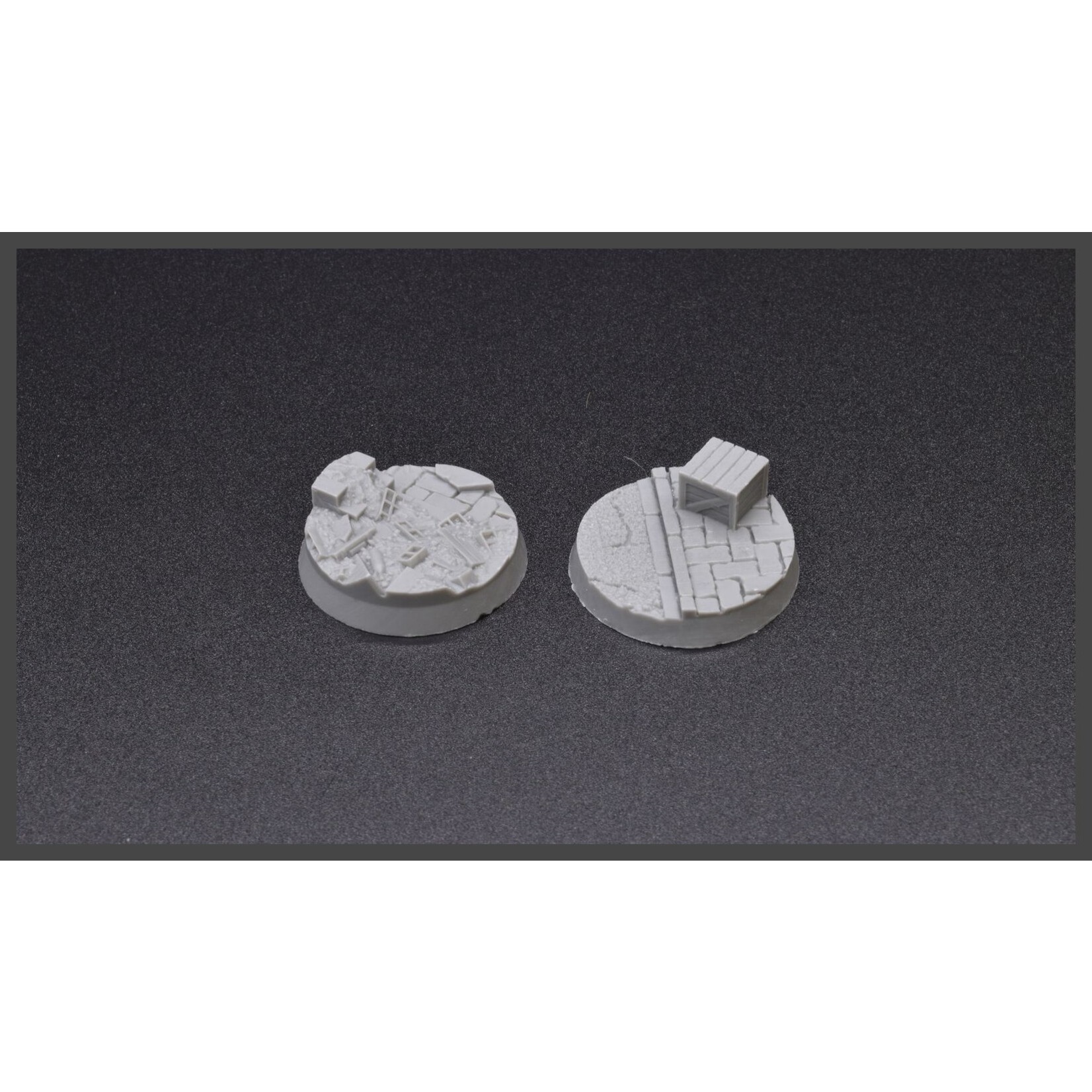 Gamers Grass Urban Warfare Resin Bases Unpainted (10x 32mm Round)