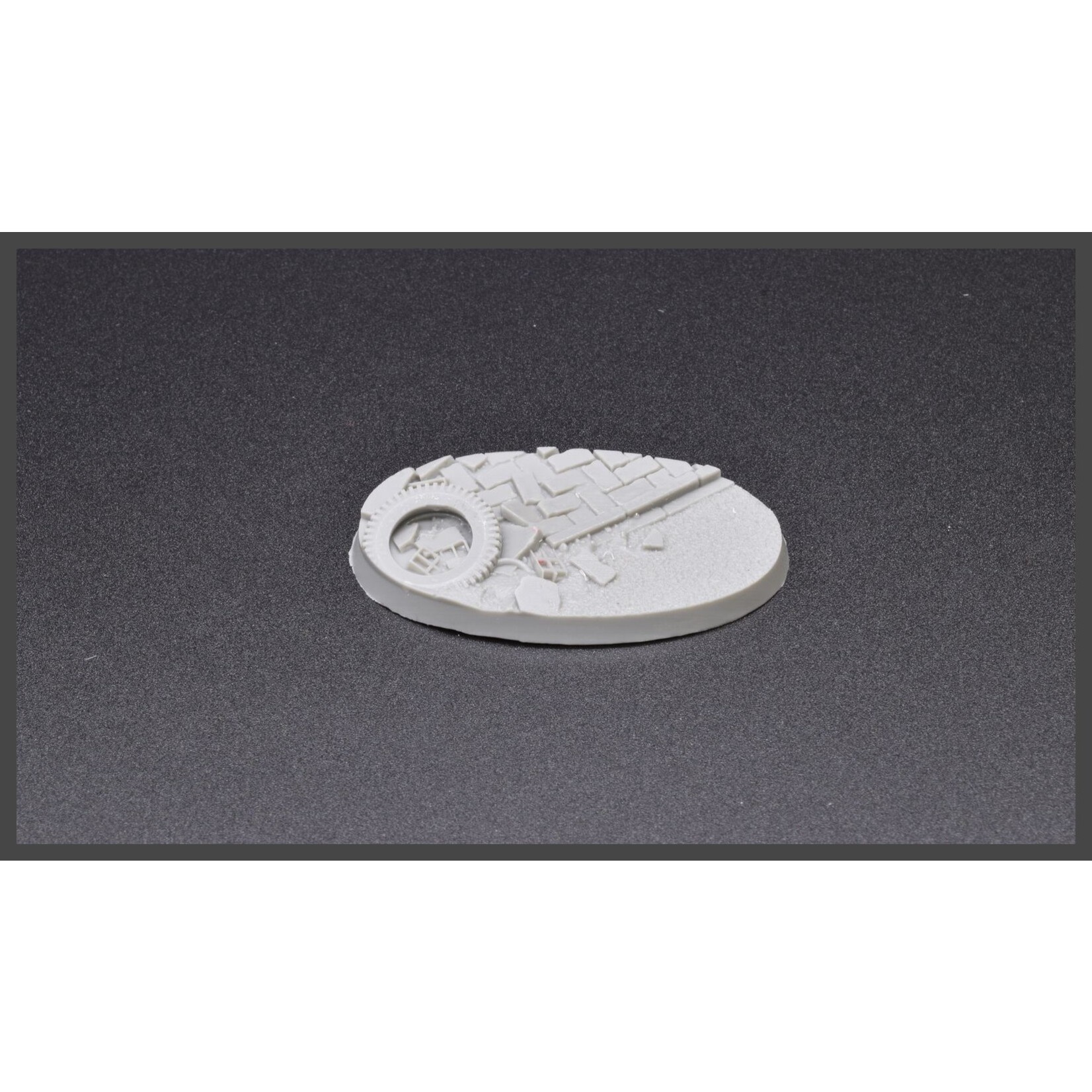 Gamers Grass Urban Warfare Resin Bases Unpainted (4x 60mm Oval) **