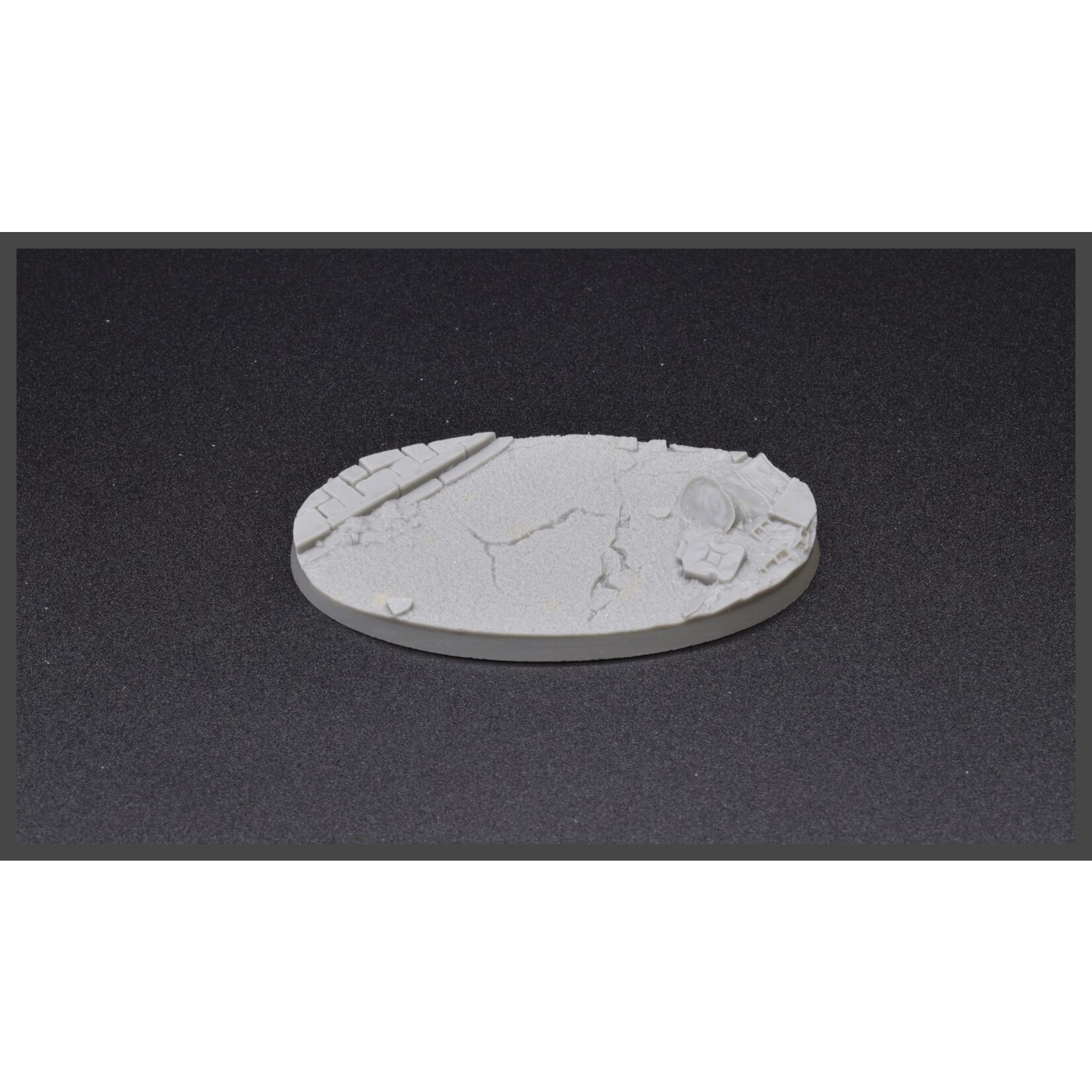 Gamers Grass Urban Warfare Resin Bases Unpainted (3x 75mm Oval)