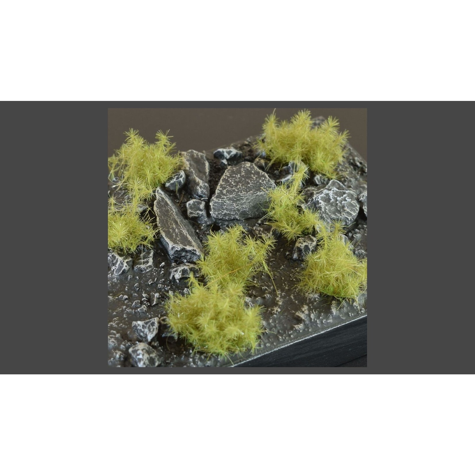 Gamers Grass Spikey Green Tufts Wild (12mm)