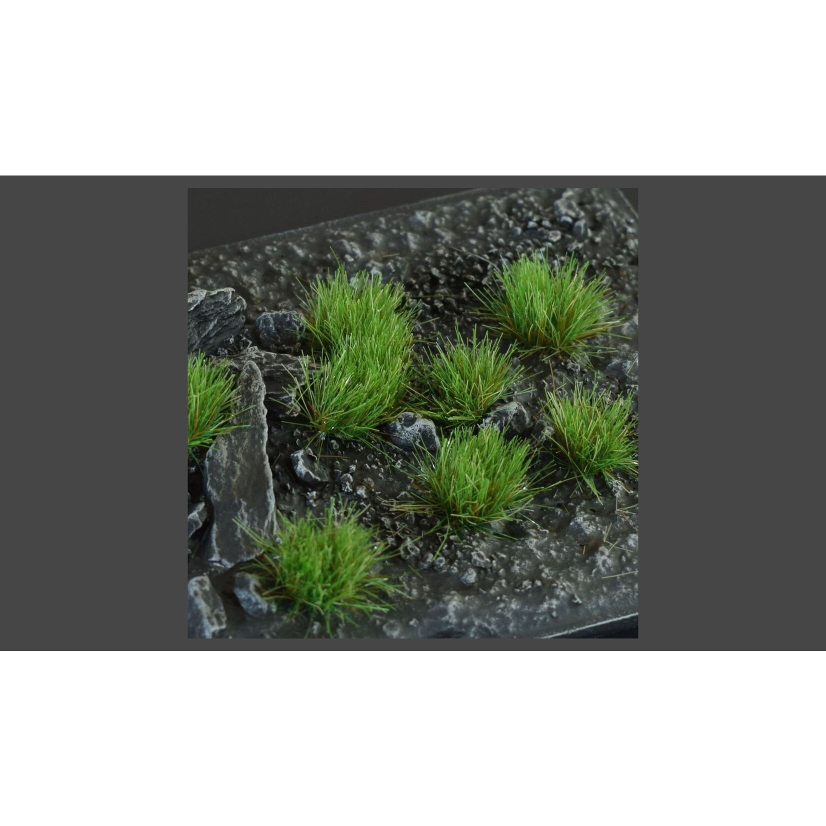 Gamers Grass Strong Green Tufts Wild (6mm)