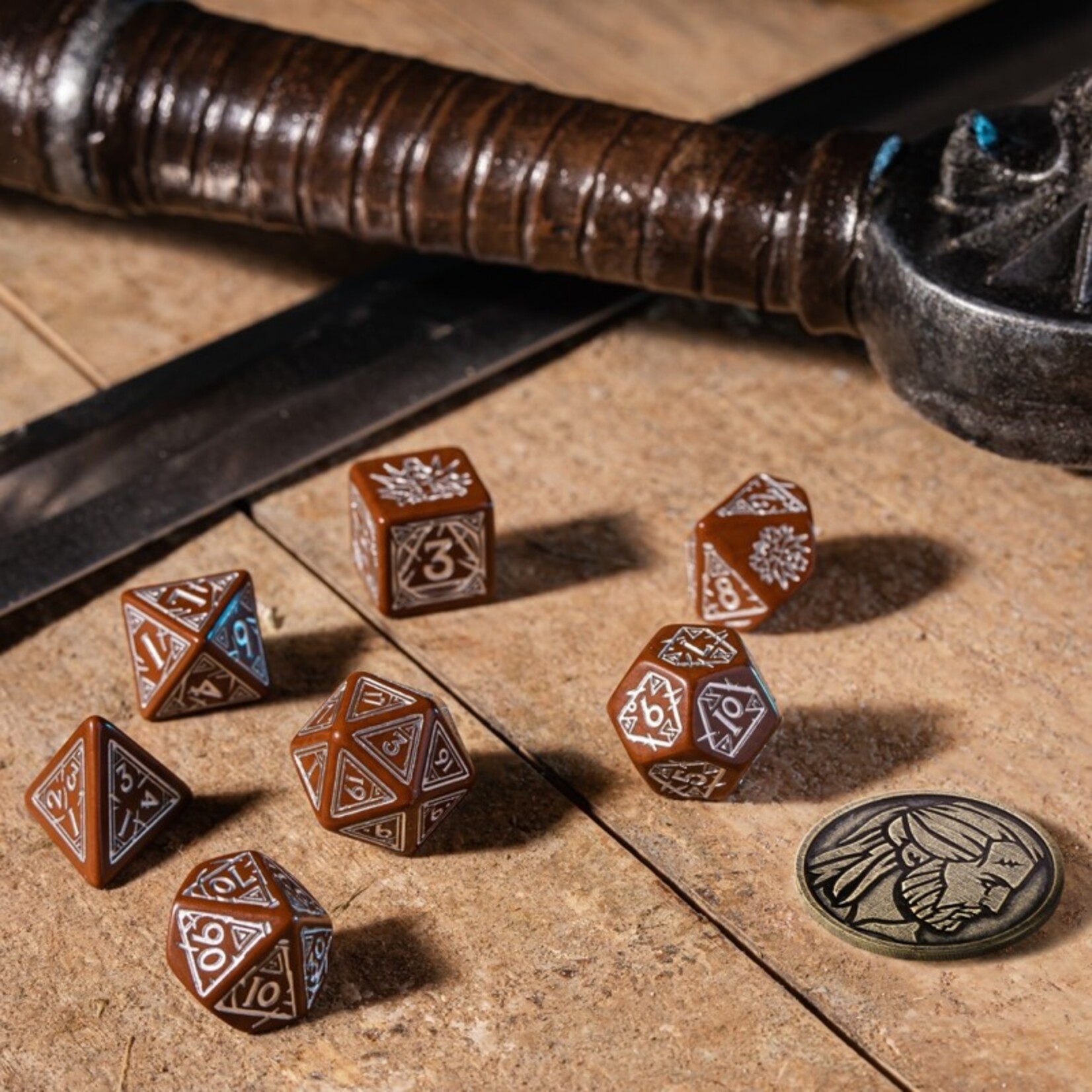 Q-Workshop The Witcher: Geralt Roach's Companion Dice Set