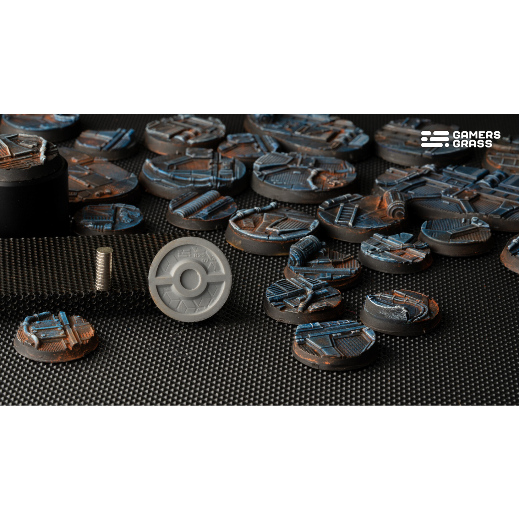 Gamers Grass Spaceship Corridor Bases Pre-Painted (10x 25mm Round )