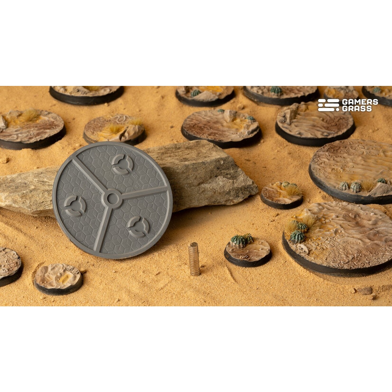 Gamers Grass Deserts of Maahl Bases Pre-Painted (2x 60mm Round)