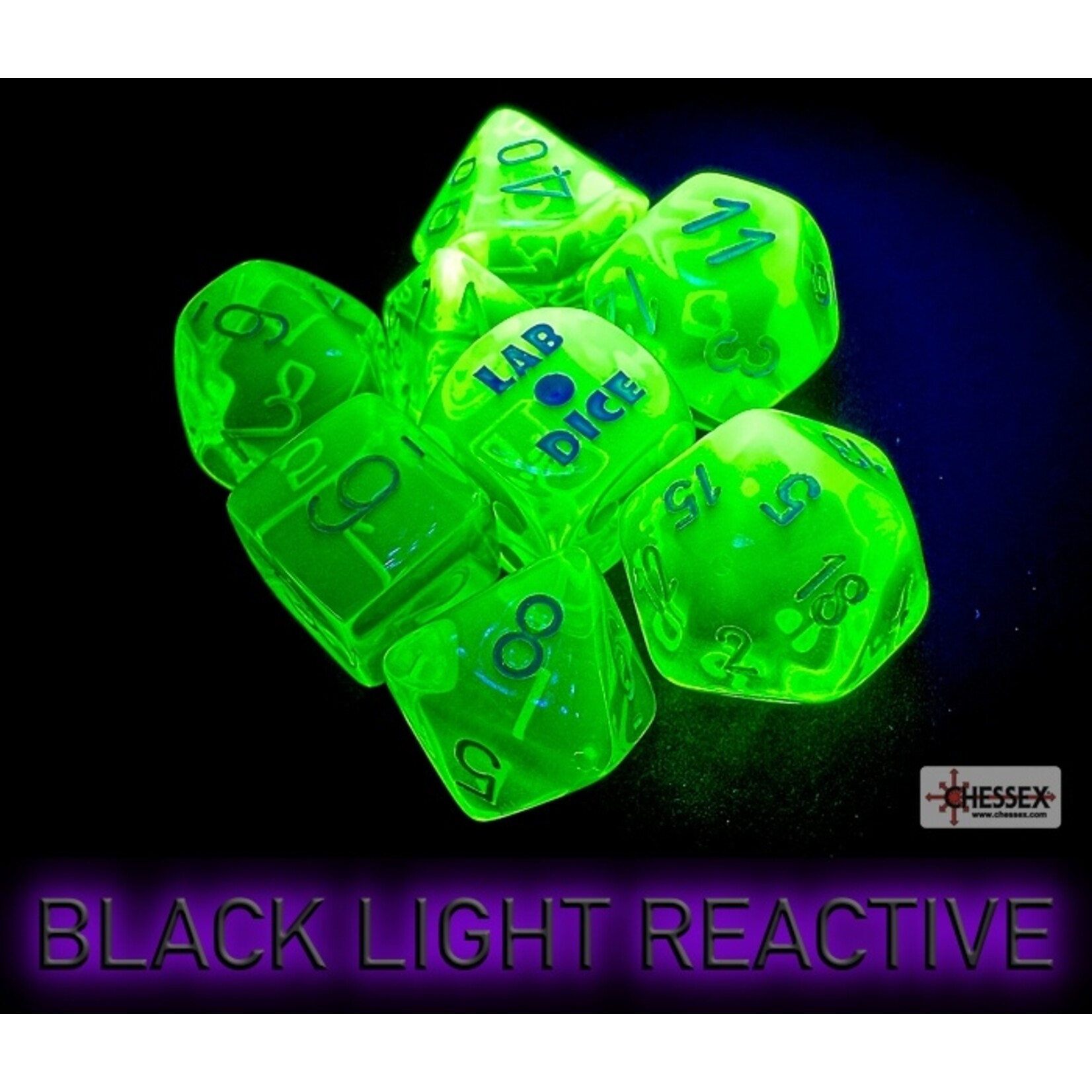 Chessex Chessex 8-Die set Lab Dice Translucent Rad Green/White