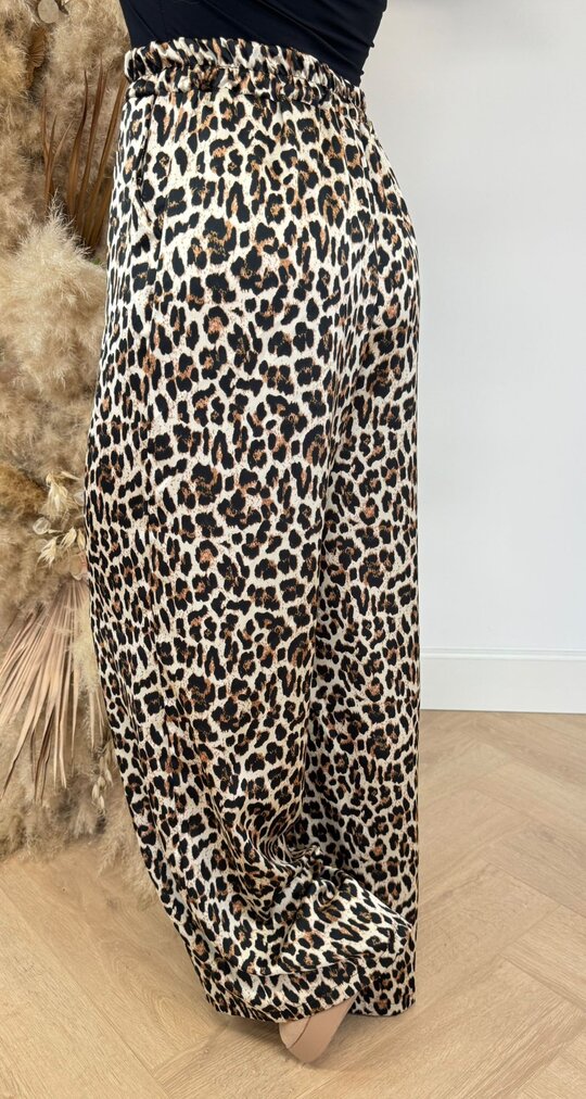 MUSTHAVE STRAIGH LEG PANTS LEOPARD/BEIGE