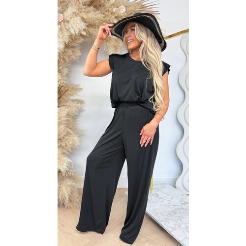 RUFFLE 2 PIECE SET BLACK RUFFLE 2 PIECE SET BLACK