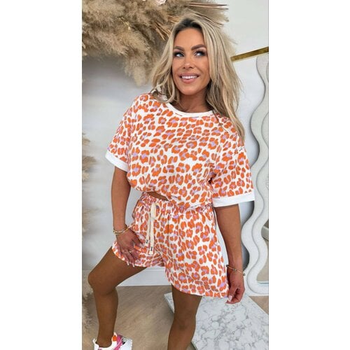 JULIA LEO COMFY SETJE ORANGE/WHITE JULIA LEO COMFY SETJE ORANGE/WHITE