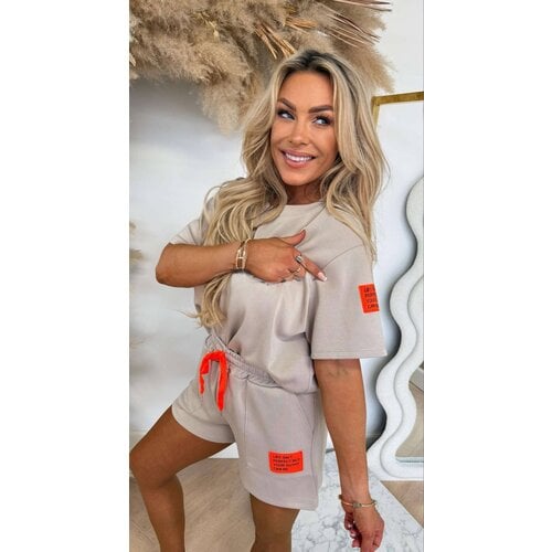 EMBLEEM MUSTHAVE SET BEIGE/ORANGE EMBLEEM MUSTHAVE SET BEIGE/ORANGE