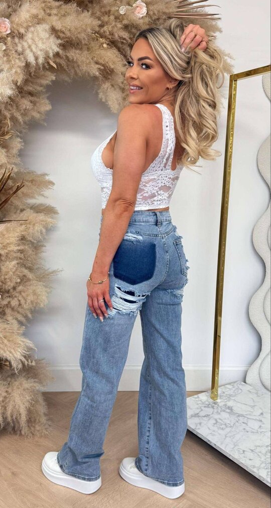 LACE LIV CUP TOP WHITE