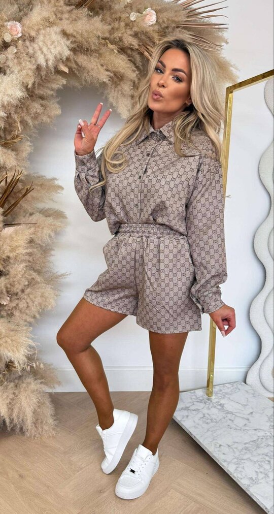 MUSTHAVE NIKKI INSPIRED BLOUSE SET BEIGE