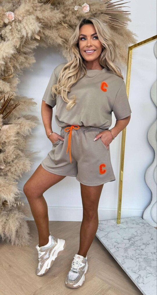 C 2 PIECE SET LIGHT TAUPE