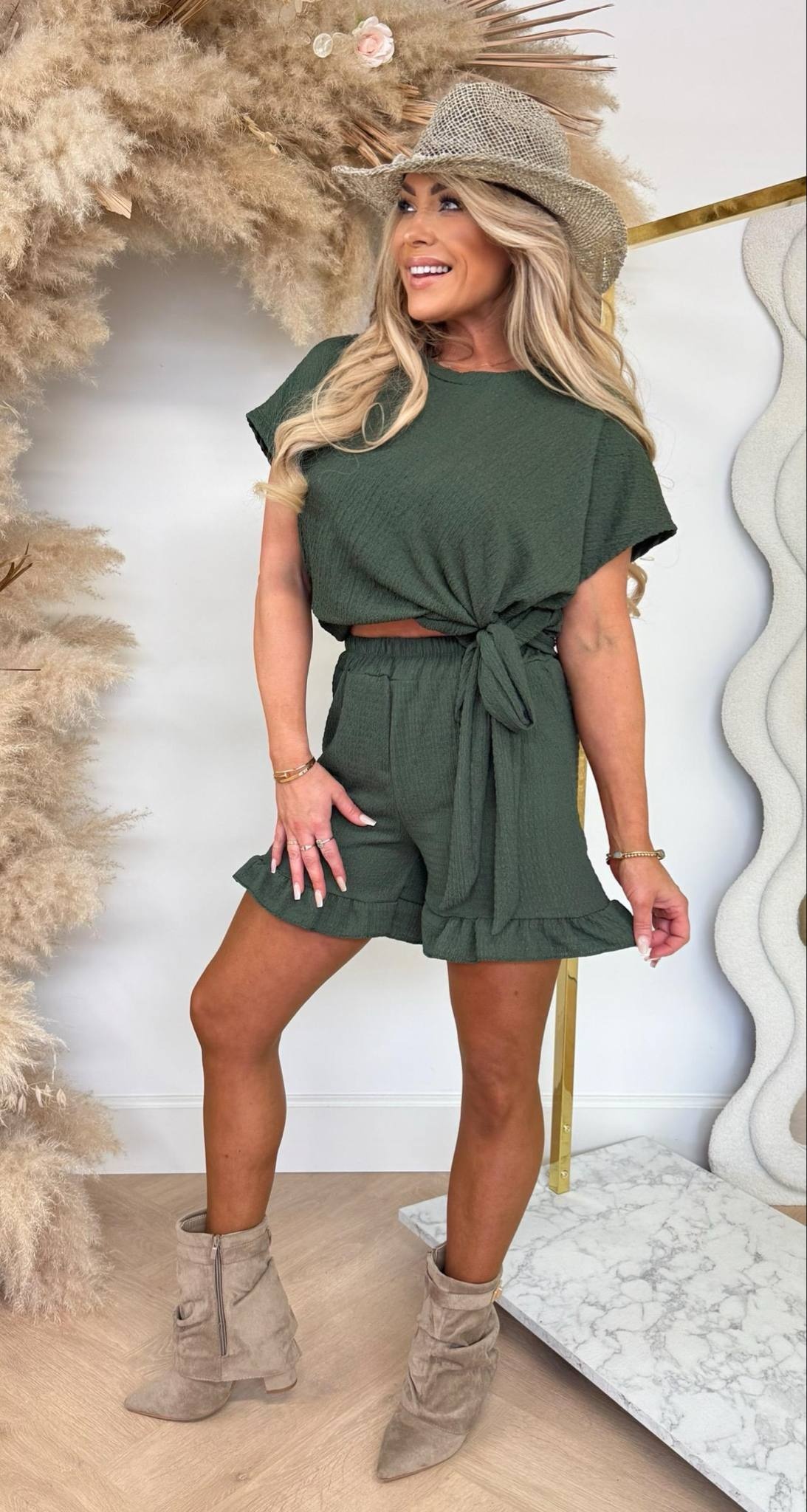STRIK RUFFLE SET TOP + SHORT ARMYGREEN