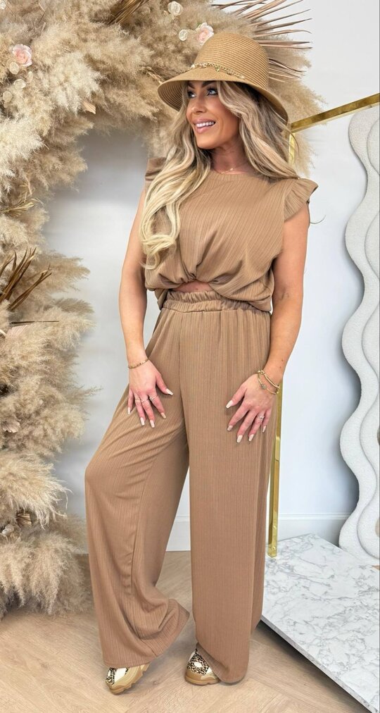 RUFFLE 2 PIECE SET CAMEL