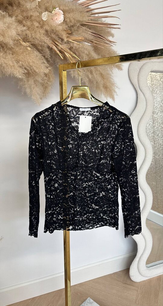 DONNA ALL OVER LACE TOP BLACK