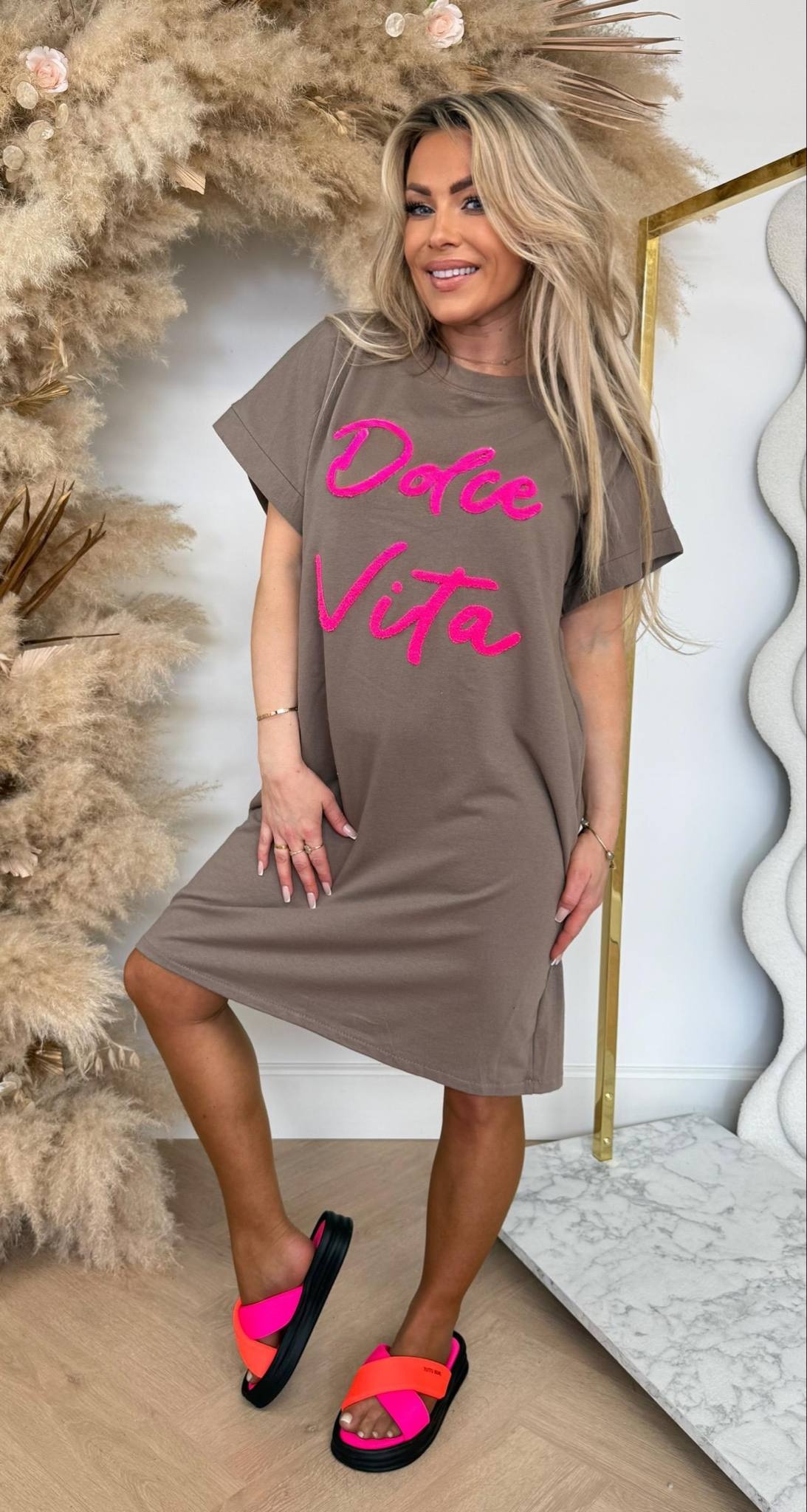FASHION DOLCE VITA DRESS TAUPE/PINK