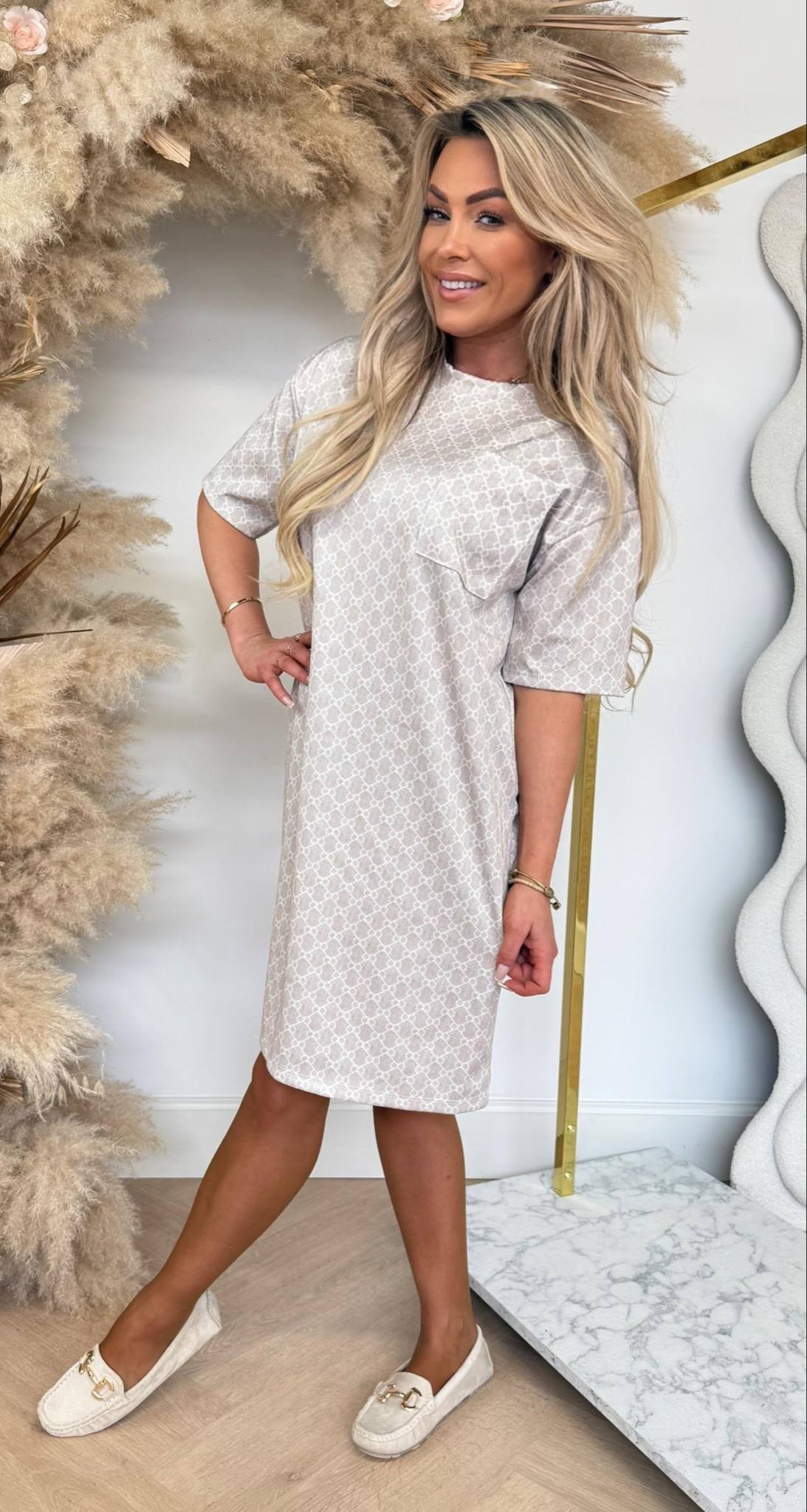 POCKET CIRCLE DRESS BEIGE/WHITE