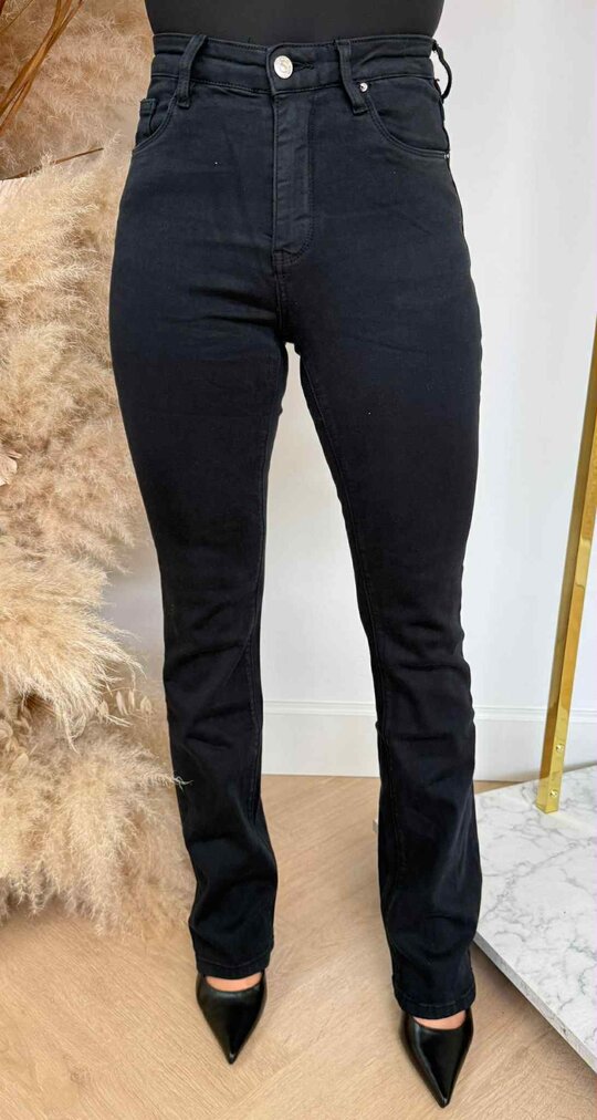 QUEEN OF HEARTS SKINNKY FLARED JEANS BLACK