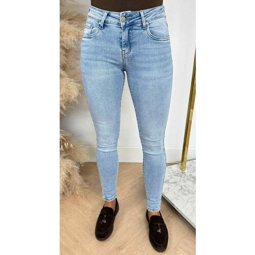 LOW WAIST SKINNY JEANS 5323-6 LIGHTDENIM LOW WAIST SKINNY JEANS 5323-6 LIGHTDENIM