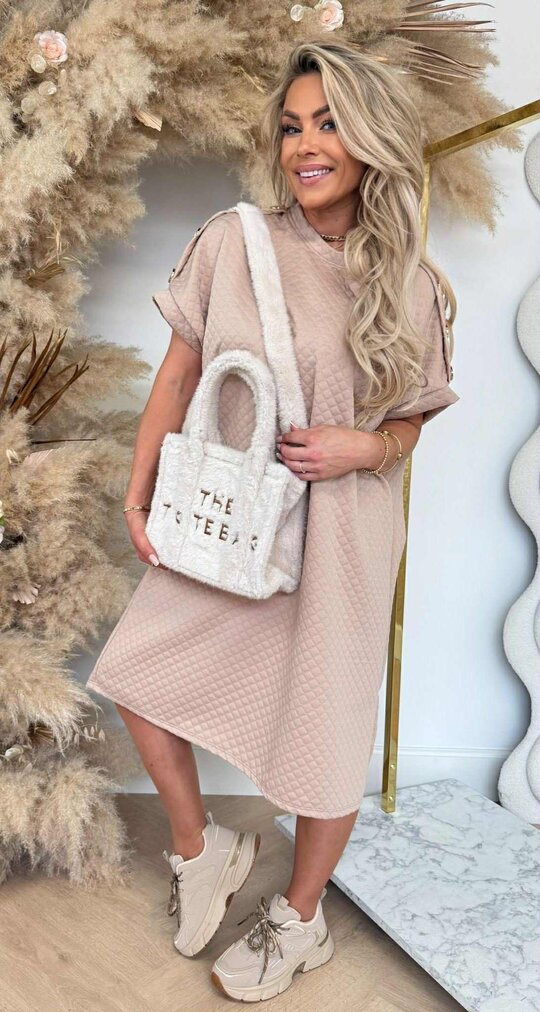 BUTTON CHIQUE LONG SHIRT BEIGE BUTTON CHIQUE LONG SHIRT BEIGE