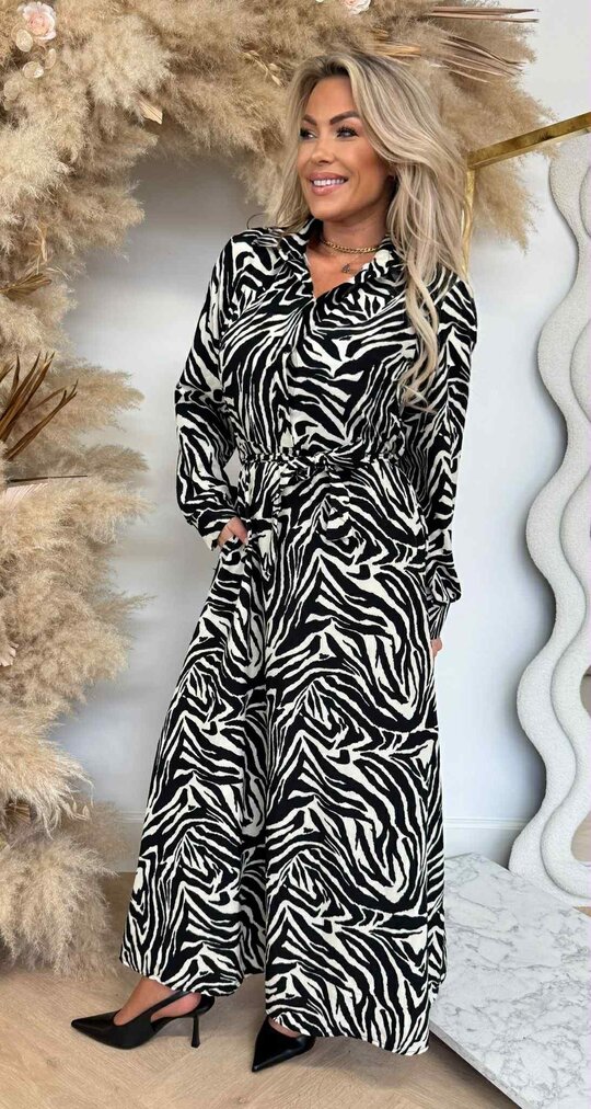 LIEKE ANIMAL PRINT MAXI DRESS ZEBRA LIEKE ANIMAL PRINT MAXI DRESS ZEBRA