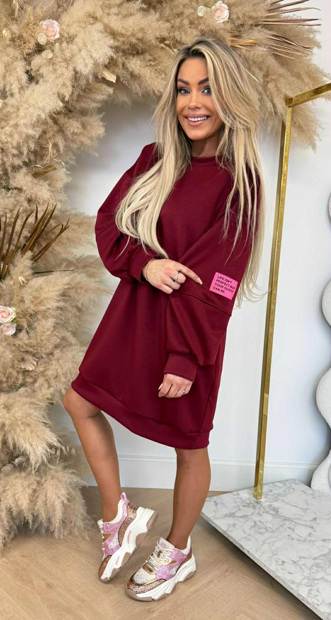 PATCH DRESS BORDEAUX