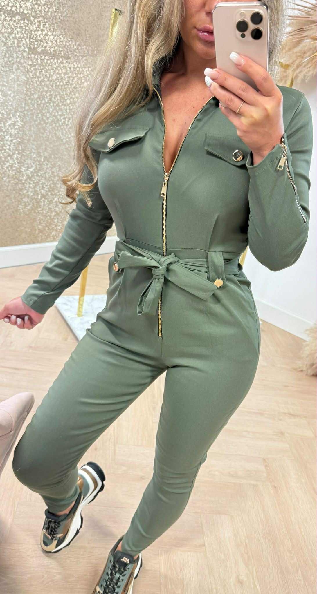 MISS ONE ZIP JUMPSUIT ARMYGREEN MISS ONE ZIP JUMPSUIT ARMYGREEN