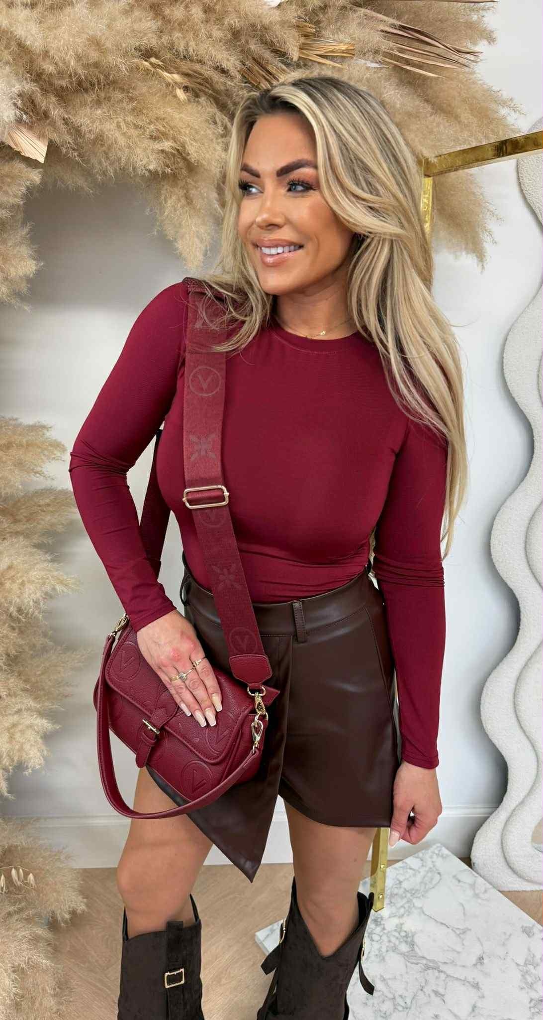 BY SWAN BASIC TRAVEL BODY 6677 BORDEAUX BY SWAN BASIC TRAVEL BODY 6677 BORDEAUX