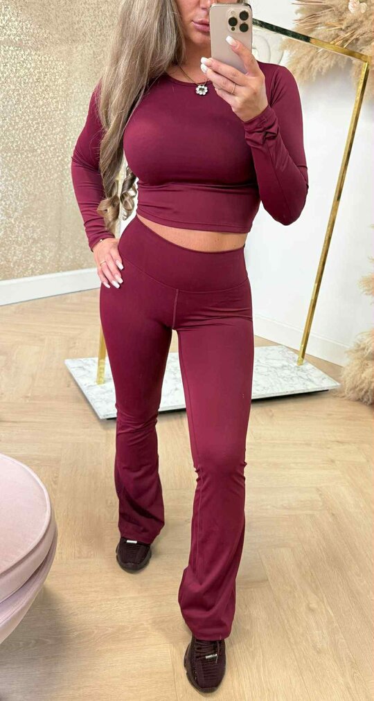 STRETCHY MUSTHAVE SET 3359 BORDEAUX