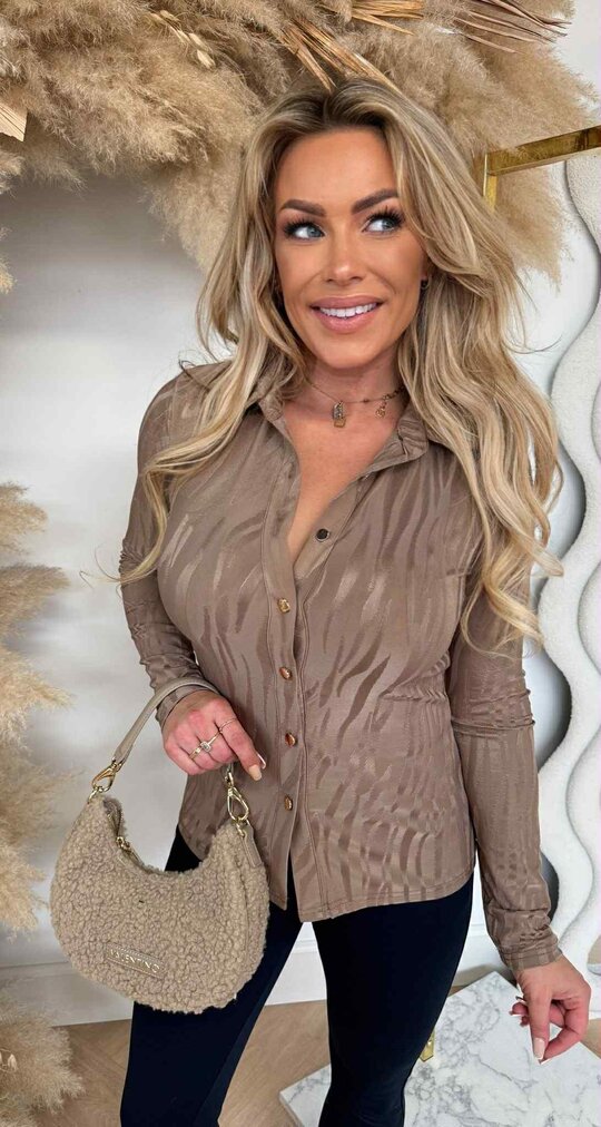 BY SWAN PRINT BLOUSE 8501 CAMEL
