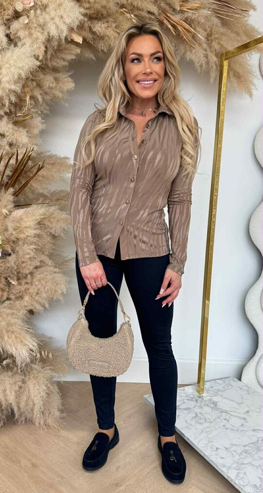 BY SWAN PRINT BLOUSE 8501 CAMEL