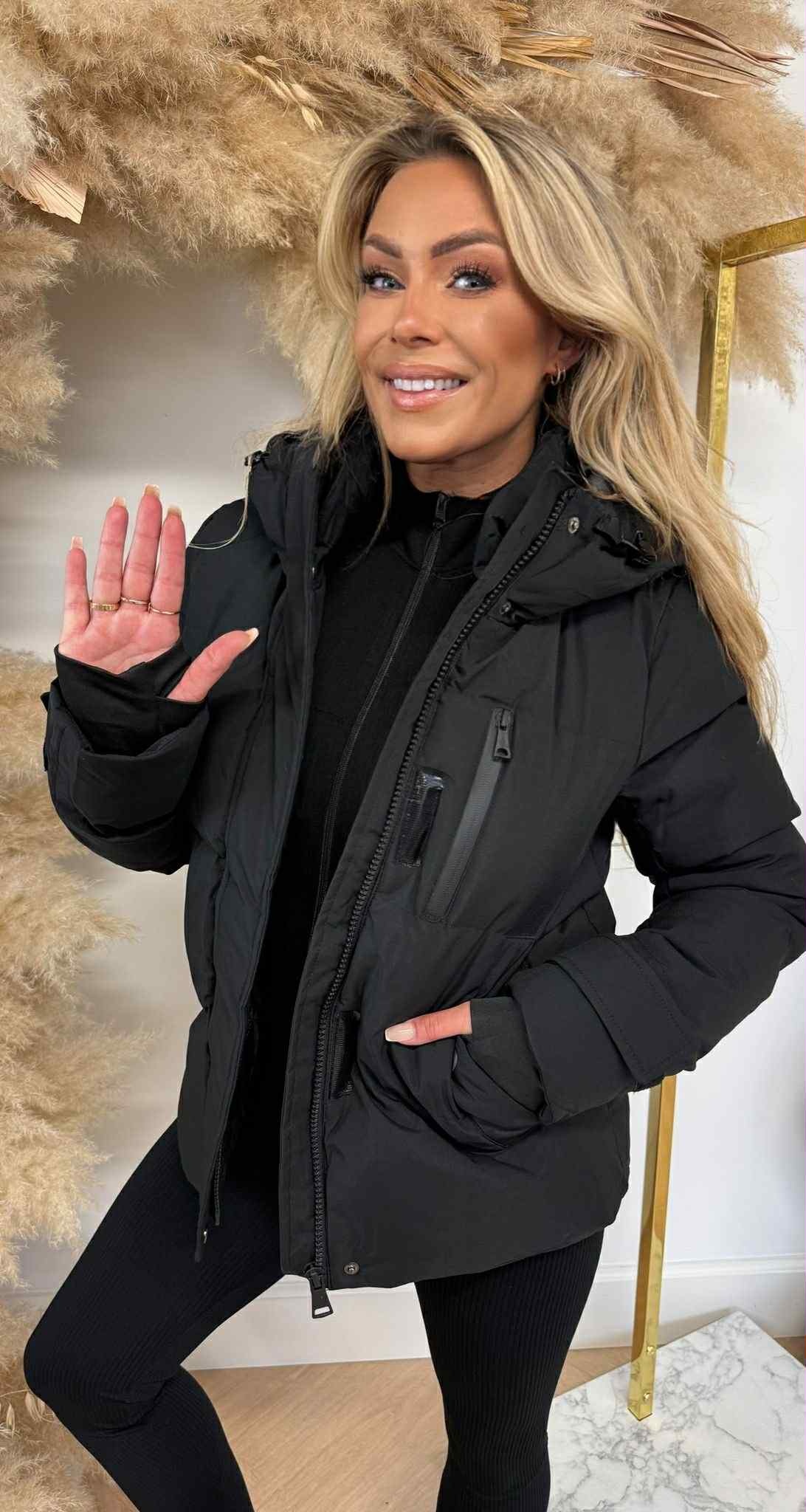 BESTSELLER WINTERJACKET SHORT 7588 BLACK