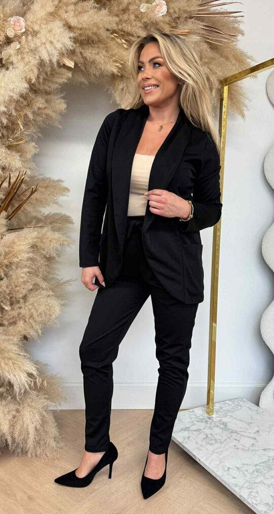 CLASSY SUIT BLACK