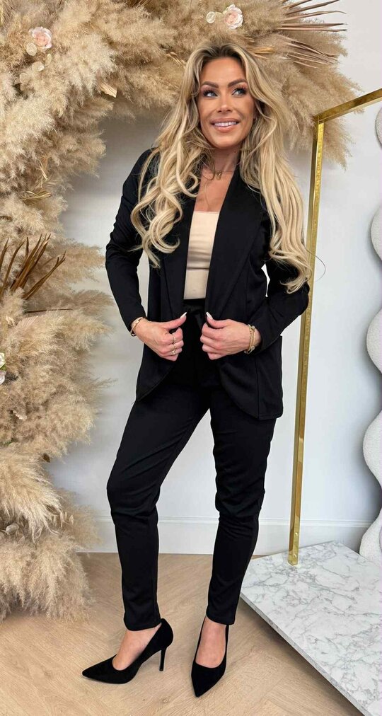 CLASSY SUIT BLACK