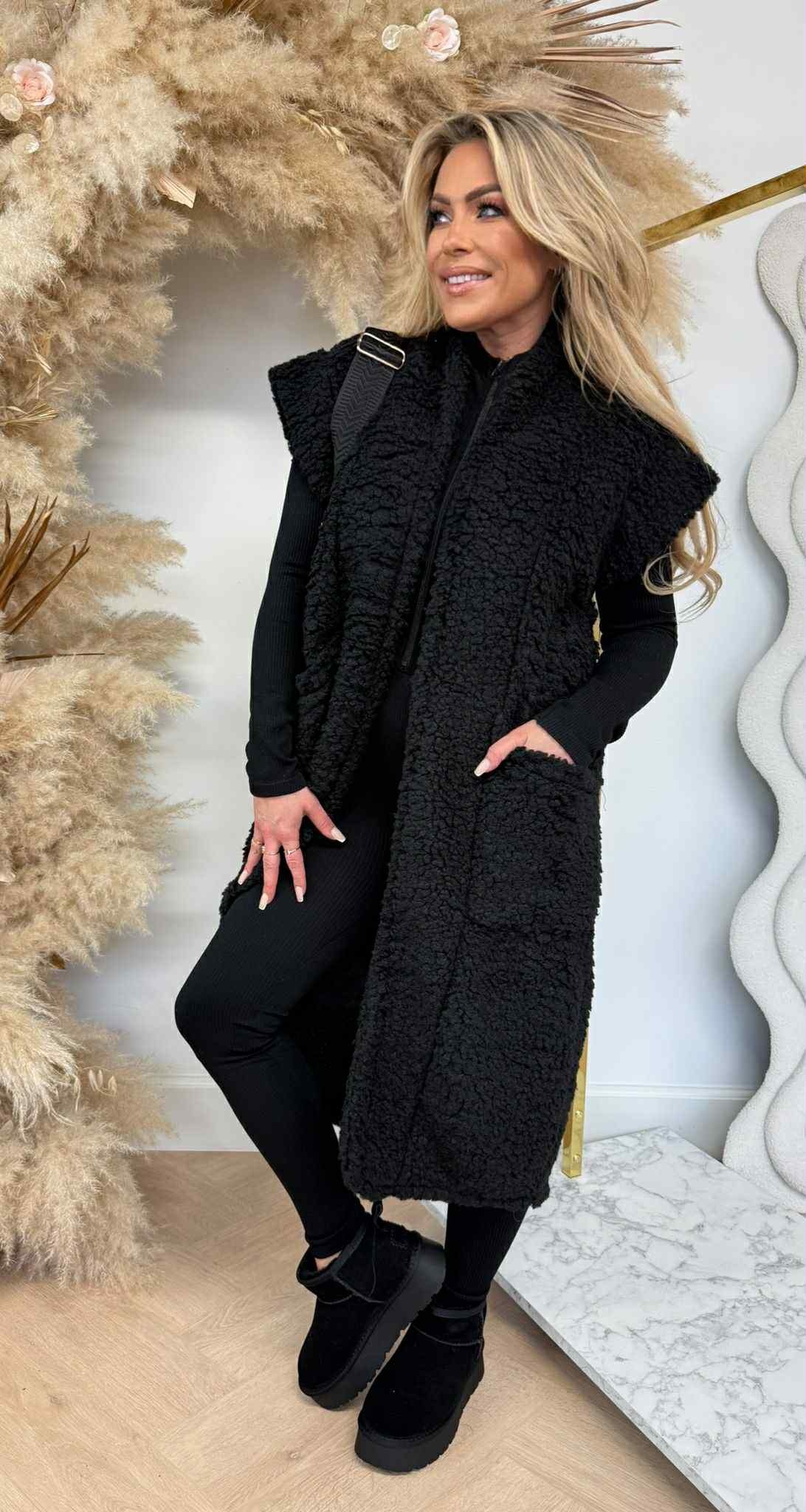 LONG TEDDY GILET BLACK