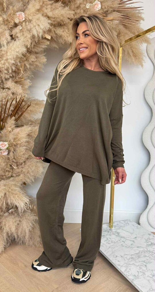 COMFY FLARE SET PK5746 ARMYGREEN