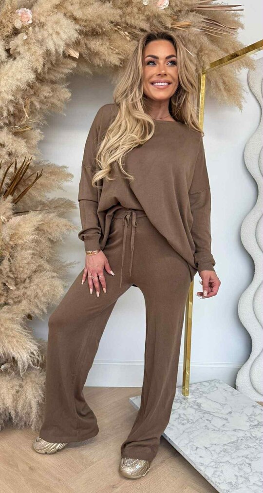 COMFY FLARE SET PK5746 BROWN