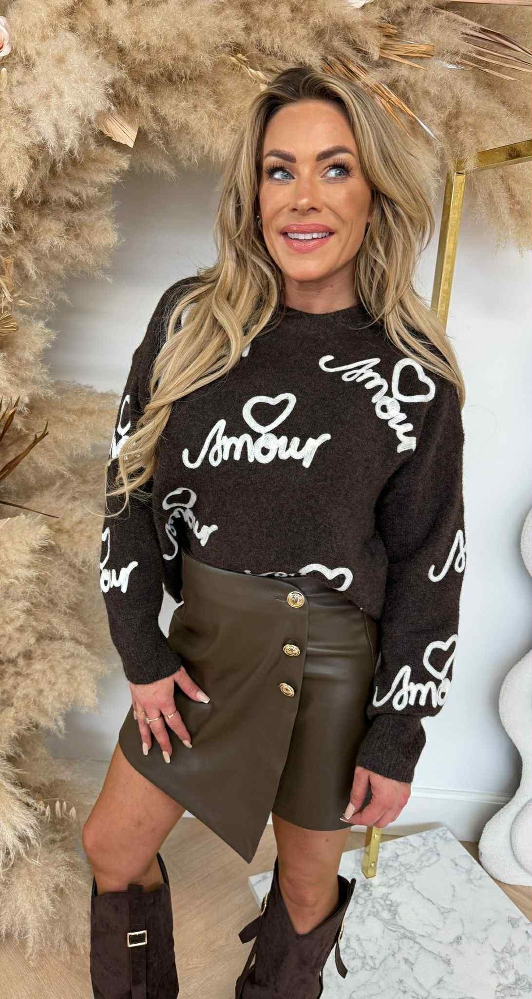 AMOUR LOVE SWEATER AM648 CHOCO