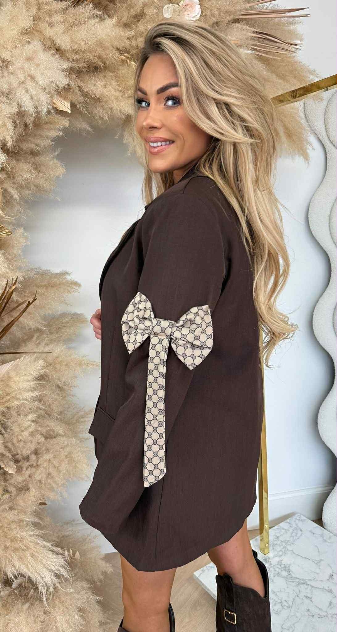 INSPIRED BOW BLAZER CHOCO
