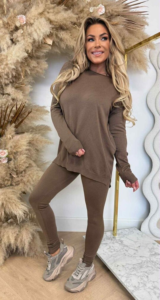 KAYLLA SPLITJES SET 9817 TAUPE KAYLLA SPLITJES SET 9817 TAUPE